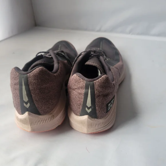 Women shoes - Picture 3 of 5